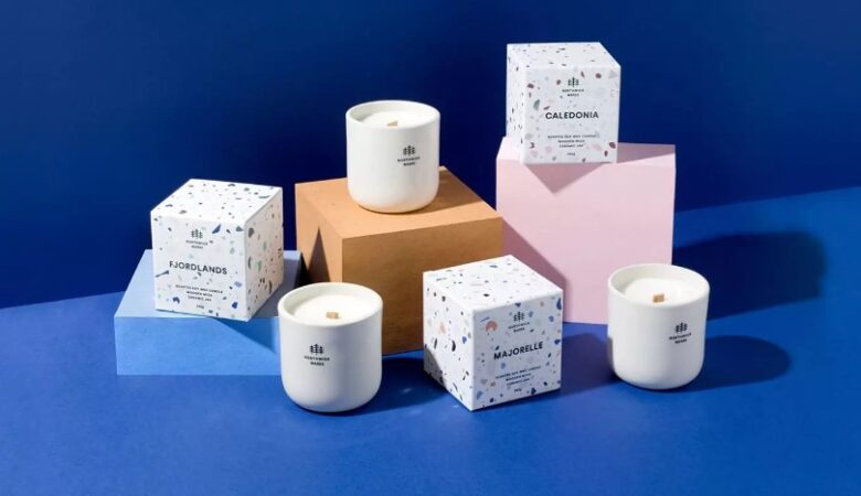 Various lid and tray styles are available to give the custom candle boxes a unique appearance. The boxes are made with complete coverage protection in mind.